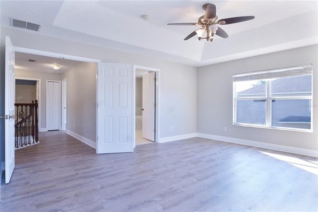 Building Photo - 10216 Oak Crest Rd