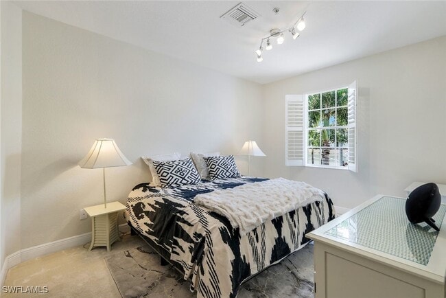 Building Photo - 12858 Carrington Cir