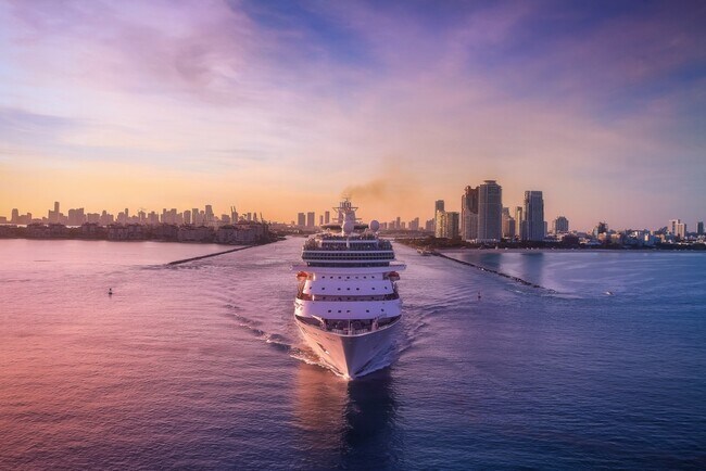 Cruise ship leaving Miami - 9501 SW 69th Ct