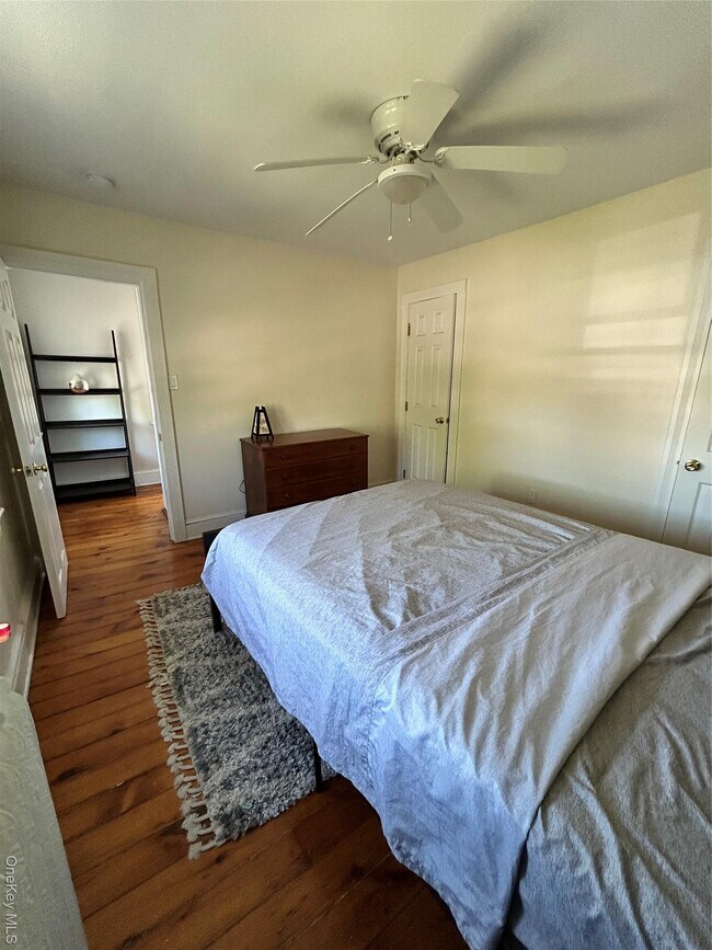 Building Photo - 24 Arnold Ave