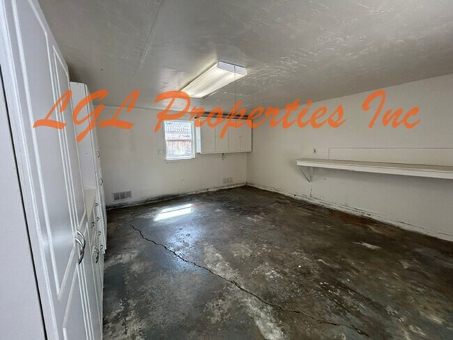 Building Photo - 2787 19th St