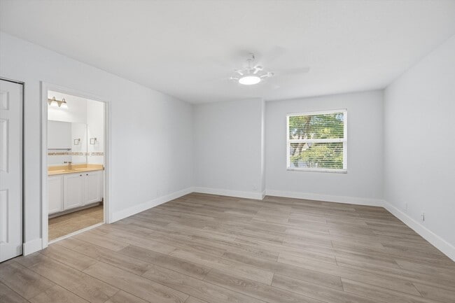 Building Photo - 13380 Georgian Ct