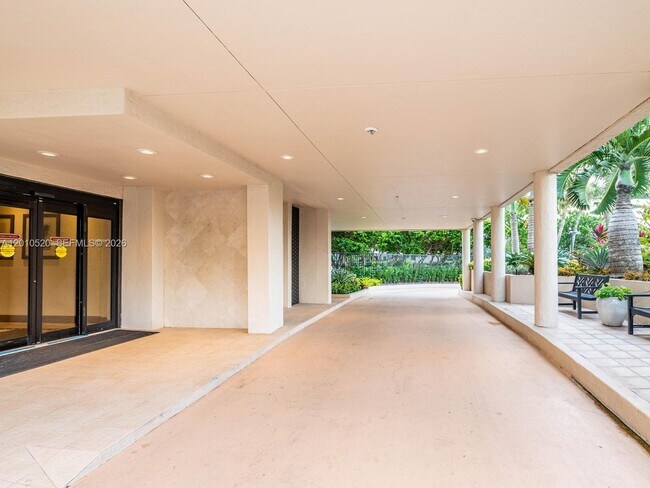 Building Photo - 5000 N Ocean Blvd