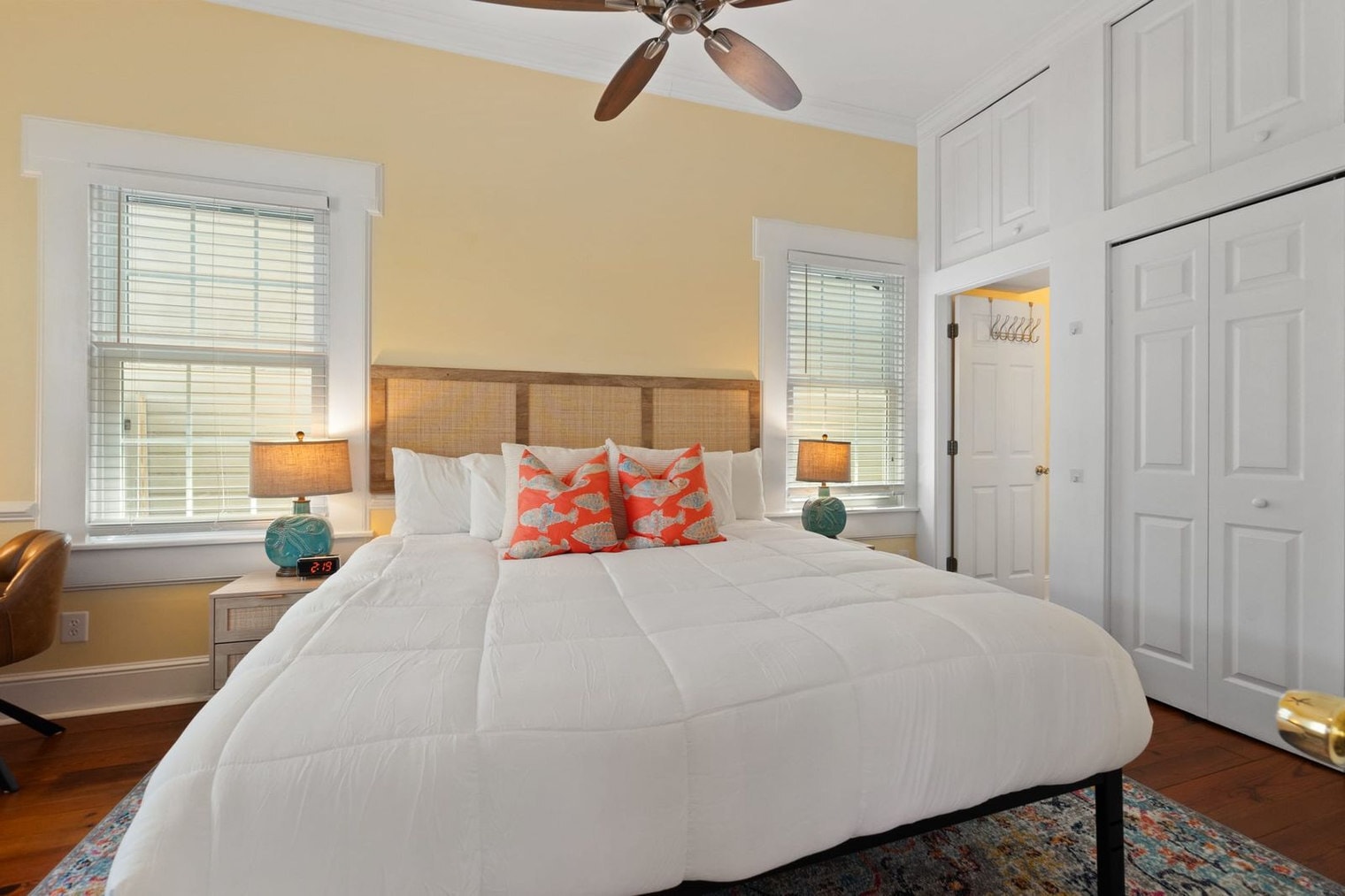 Building Photo - 72 Abbott St