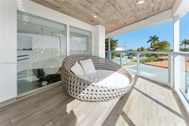 Building Photo - TREASURE ISLAND