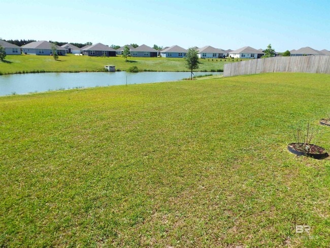 Building Photo - 23333 Shadowridge Dr