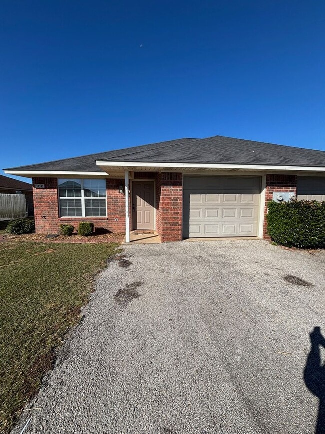 Building Photo - 16131/16133 Rolling Meadows Dr.