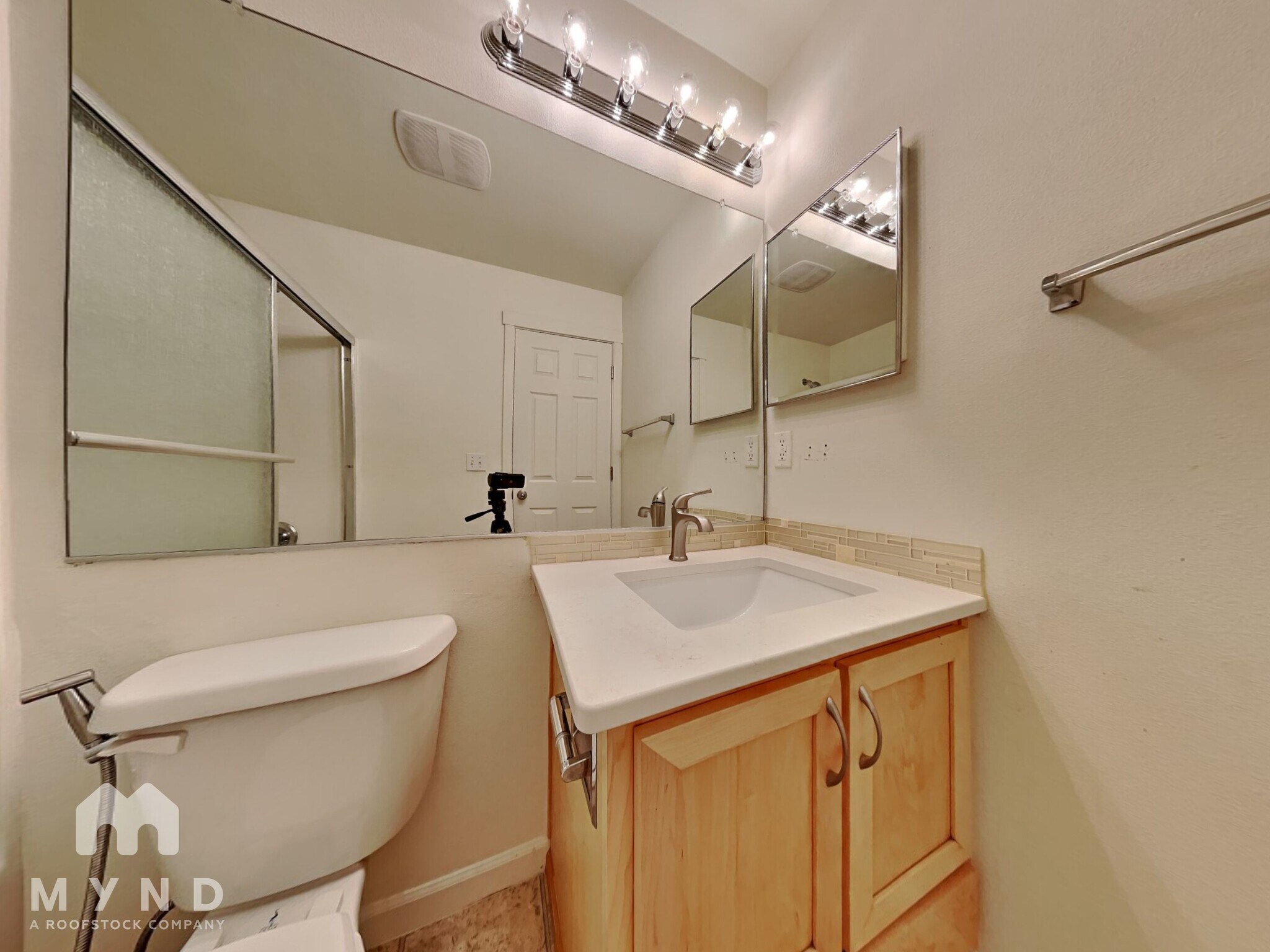 Building Photo - 15390 SW Mallard Dr