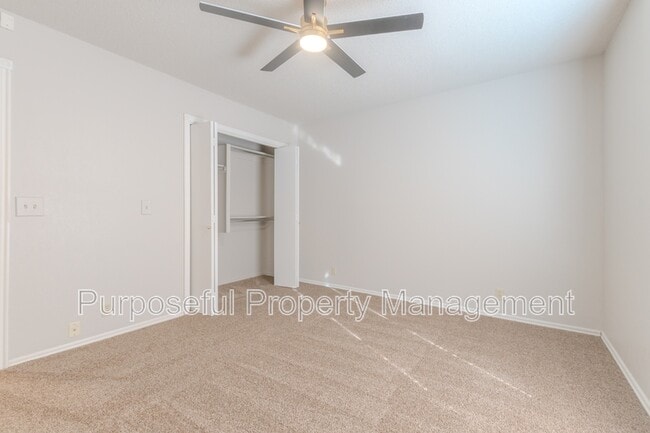 Building Photo - 1401 Harding Ave