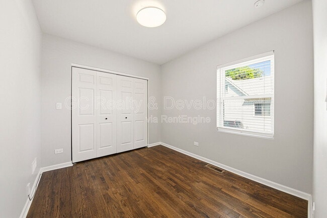 Building Photo - 2036 S 1st Ave