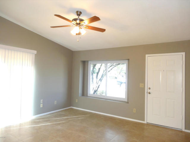 Building Photo - Three bedroom, two bath home!