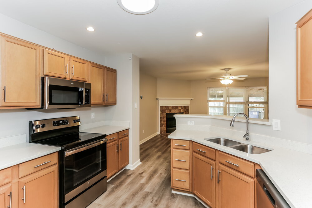 Building Photo - 213 Garden Valley Ln