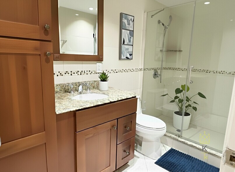 Building Photo - 96 Gainsborough St