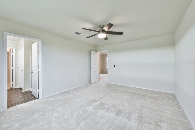 Building Photo - 5047 Royal Amber Ln