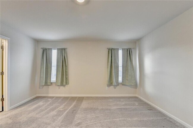 Building Photo - 2214 Whitworth St