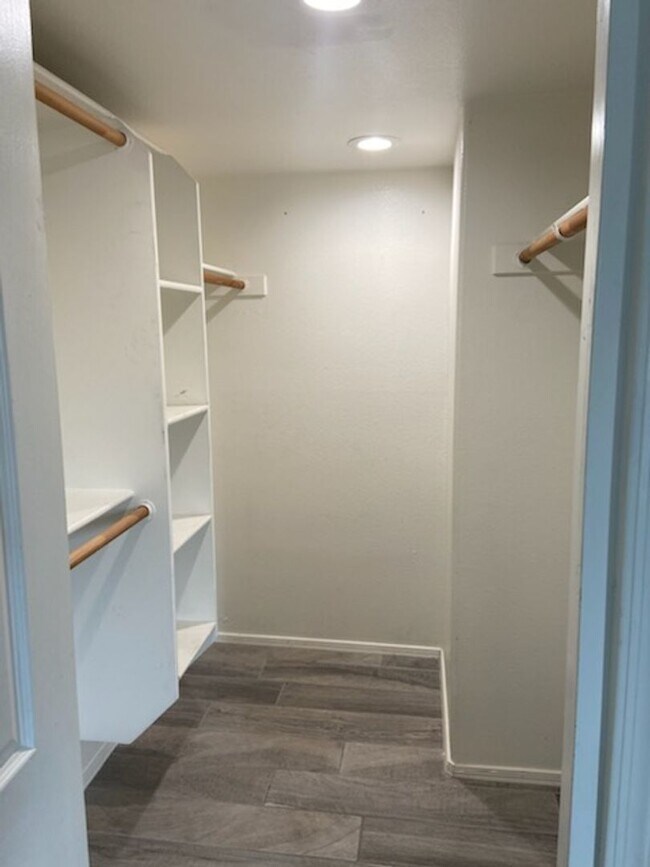 Building Photo - A Special 2 bed 2 bath Condo overlooking C...