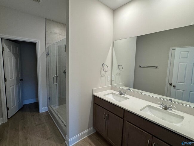 Building Photo - 122 Burdine St