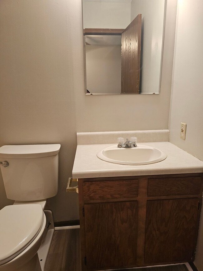 Building Photo - One Bedroom Downtown