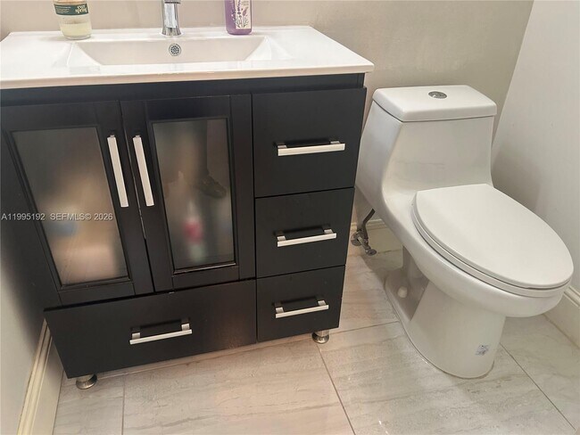 Building Photo - 8900 Washington St