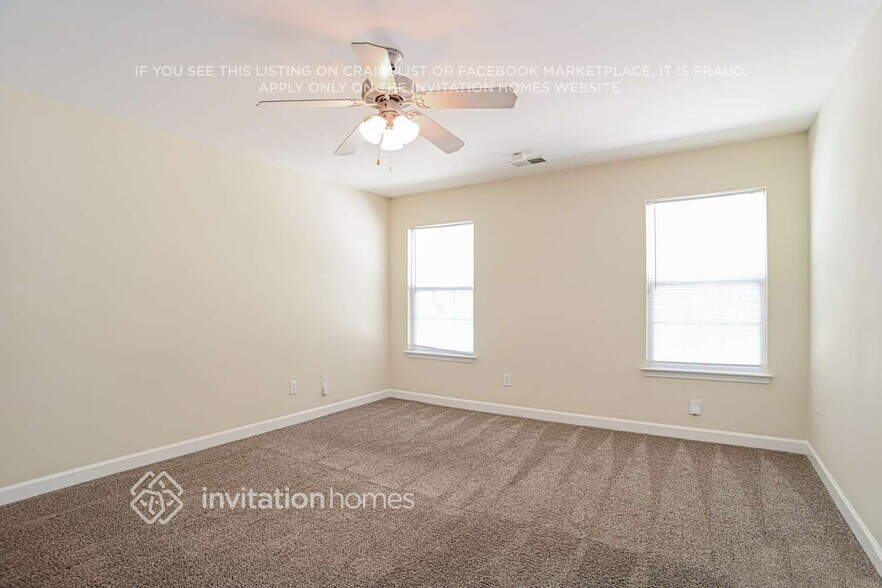 Building Photo - 305 Peachtree Rd