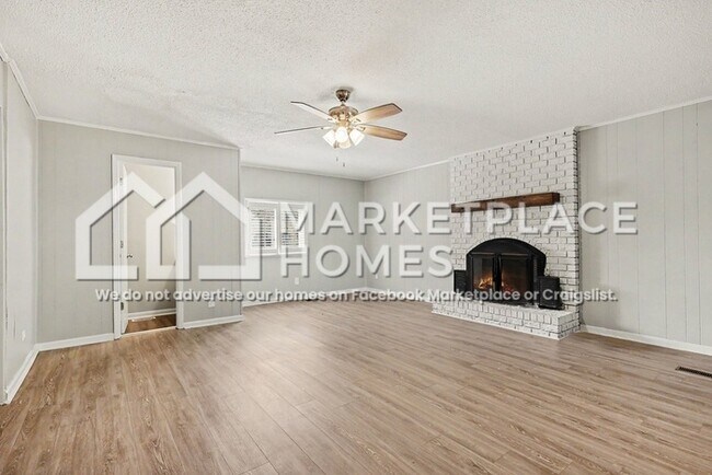 Building Photo - 2626 Trenton Rd