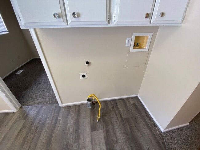 Building Photo - Spencer