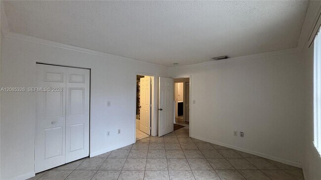 Building Photo - 1186 NW 123rd Ct