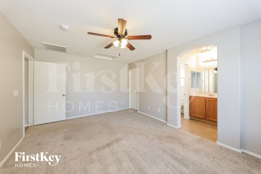 Building Photo - 14088 W Larkspur Dr