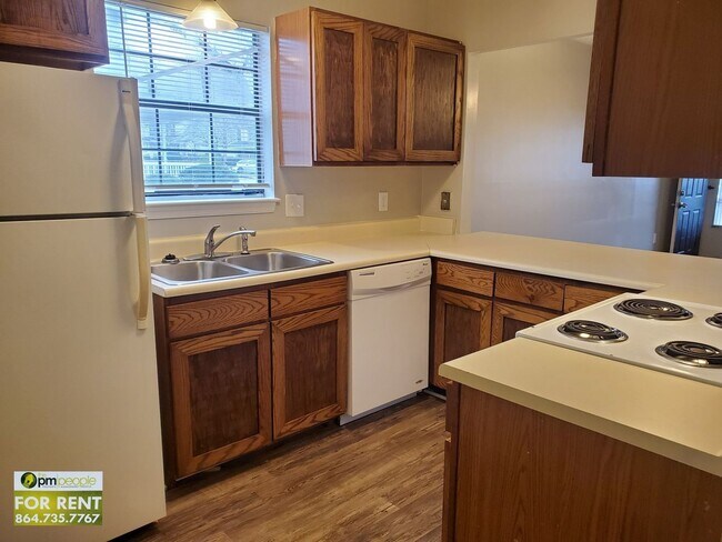 Building Photo - 3 Pointer Ln