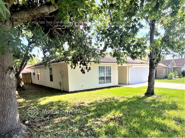 Building Photo - 8649 Collins Ridge Blvd S