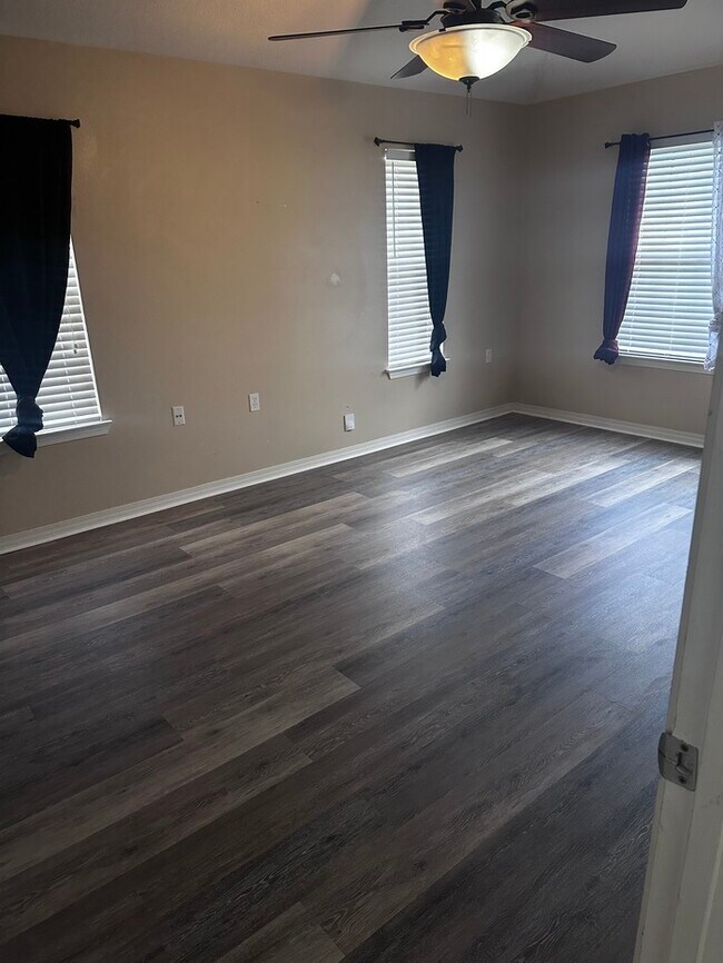 Building Photo - 3111 Flintlock Dr