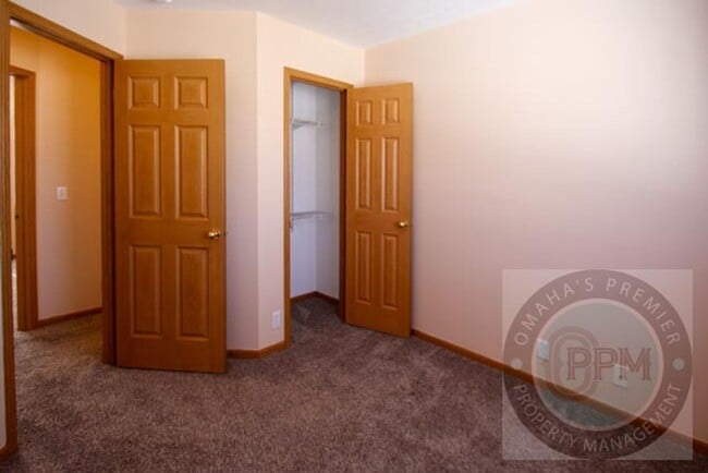 Building Photo - Comfortable 3Bd/2Ba/2Car Home in Papillion