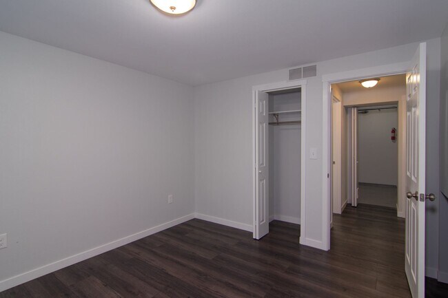 Building Photo - **Coming Soon** 3 Bed 2 Bath fully updated home adjacent to park & shopping