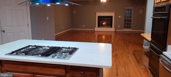 Building Photo - 15309 Lions Den Rd