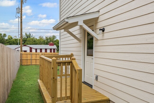 Building Photo - Legacy Homes – Brand New Texas Townhome for Rent!