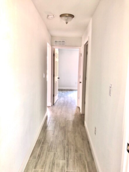 Building Photo - 440 Dora Ave