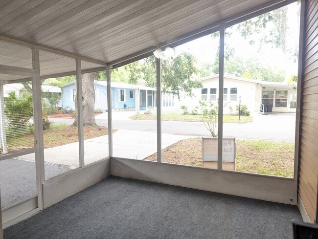 Building Photo - 125 Sky Ridge Dr