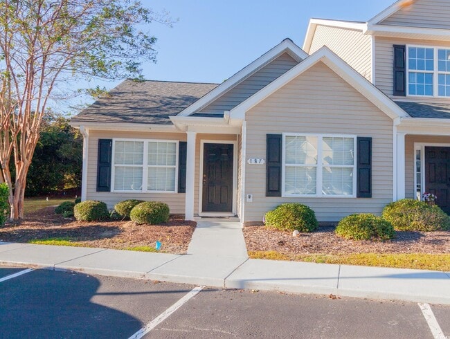Primary Photo - 187 Madrid Dr