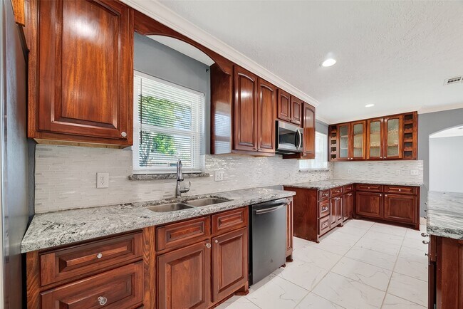 Building Photo - 4901 Burning Tree Dr