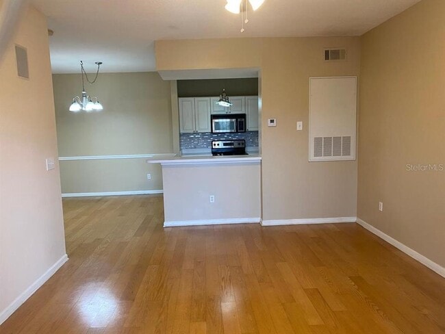 Building Photo - 14341 Fredricksburg Dr