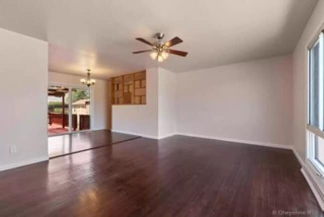 Building Photo - MUST SEE 4 BEDROOM 2 BATHROOM HOUSE NORTH ...