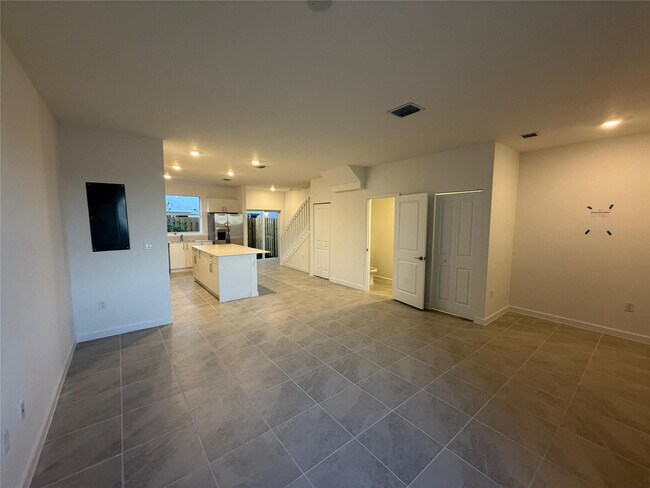 Building Photo - 1136 Ter