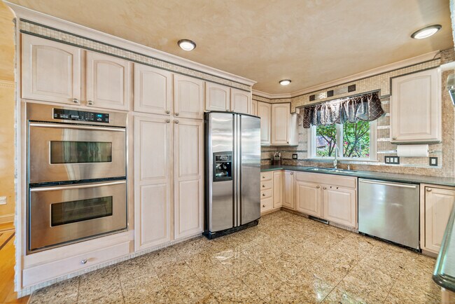 Building Photo - 145 CT-39