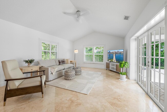 Building Photo - 109 Lighthouse Dr