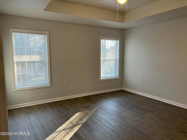 Building Photo - 607 Sunset Oaks Ln