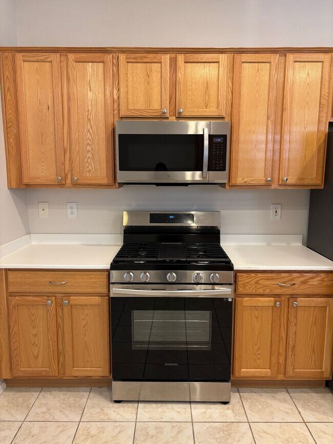 Building Photo - Charming 2-Bed Retreat with Covered Patio in Solera 55+