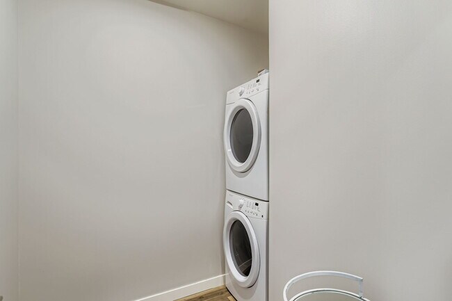 Building Photo - 1807 SW 96th Ln