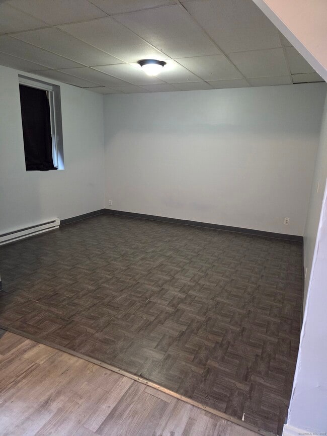 Building Photo - 133 Hillside Ave