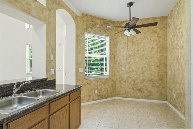 Building Photo - 1405 Ridge Terrace