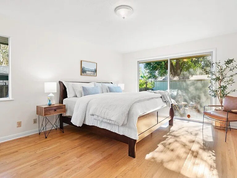 Building Photo - 131 Spring St